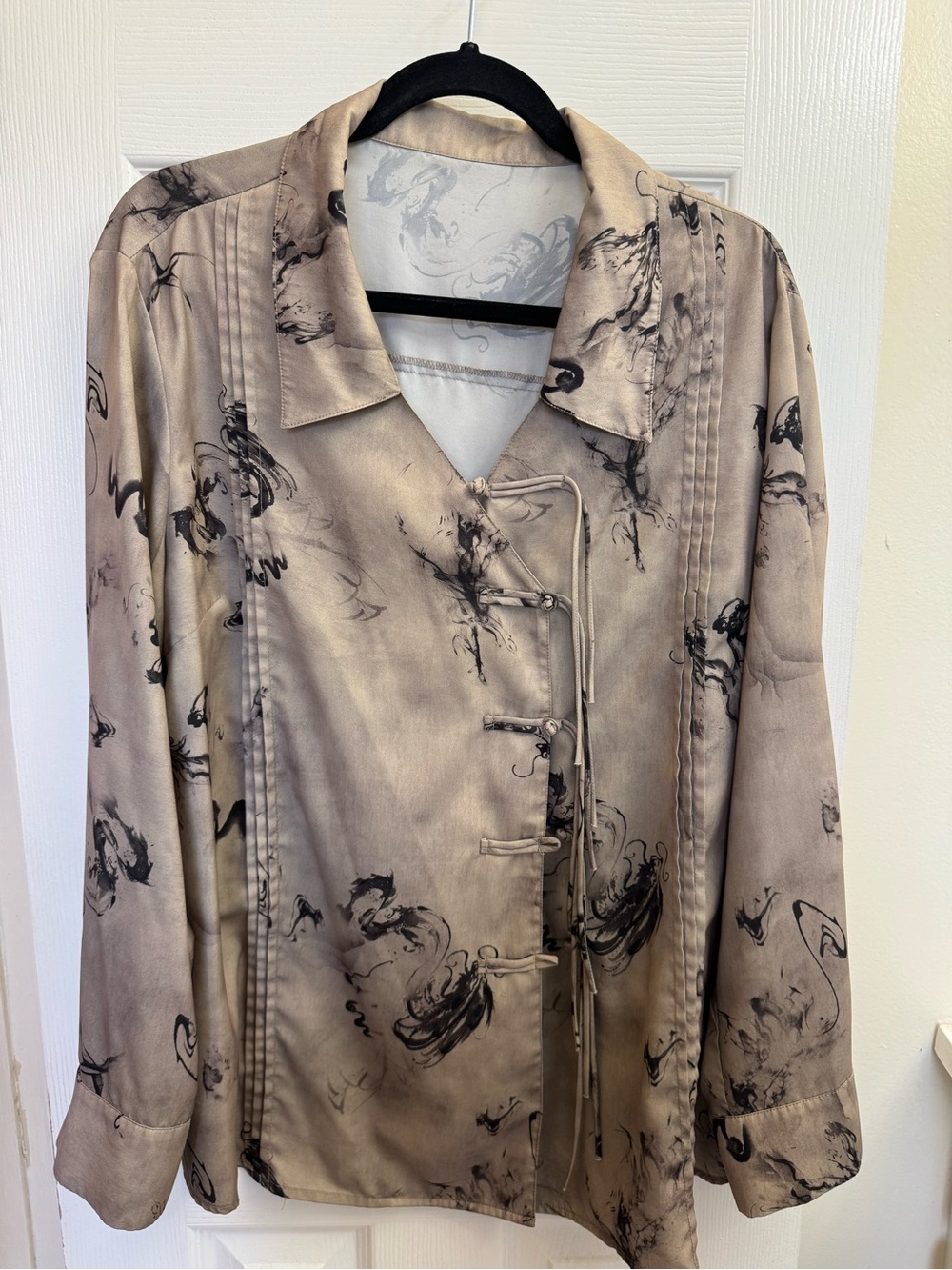 SHEIN Taupe and Black Printed Button-Front Blazer